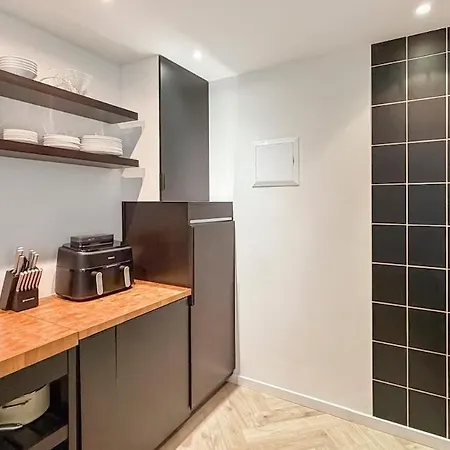 Modern Near Centre, Luna Casamia Apartment