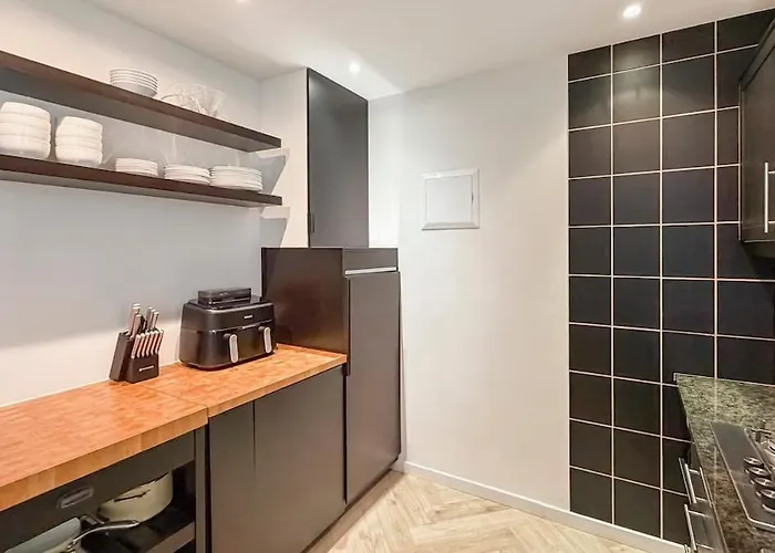 Modern Near Centre, Luna Casamia Apartment