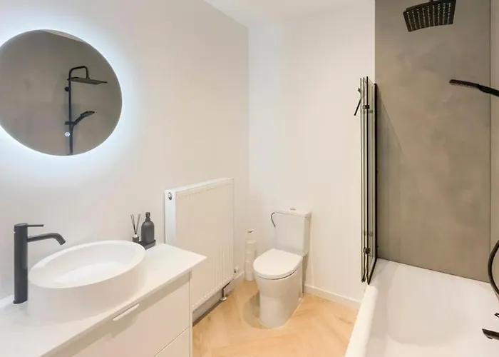 Modern Near Centre, Luna Casamia דירה *